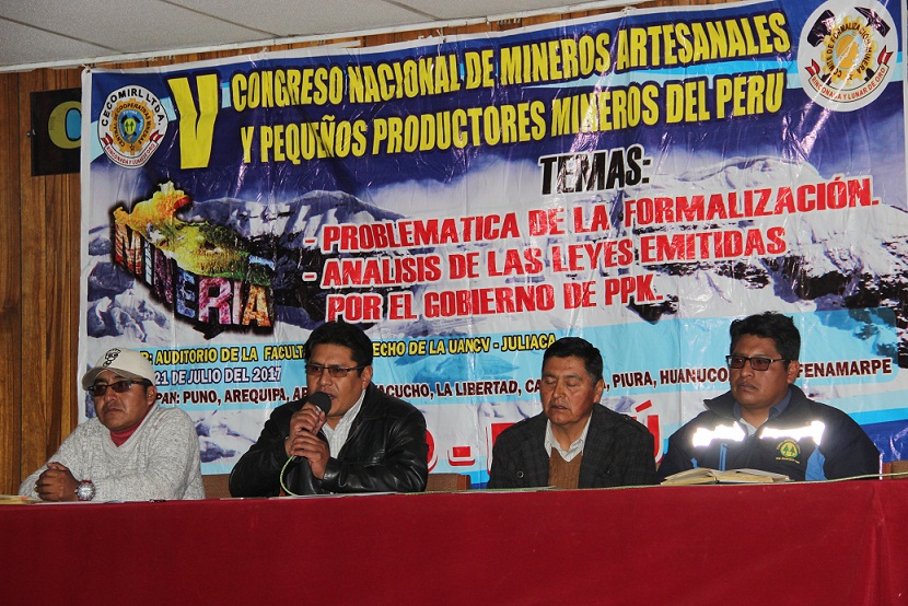 ¡Se agrava conflicto entre Gobierno y mineros informales!