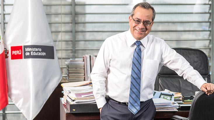 La huelga magisterial y el mito Saavedra