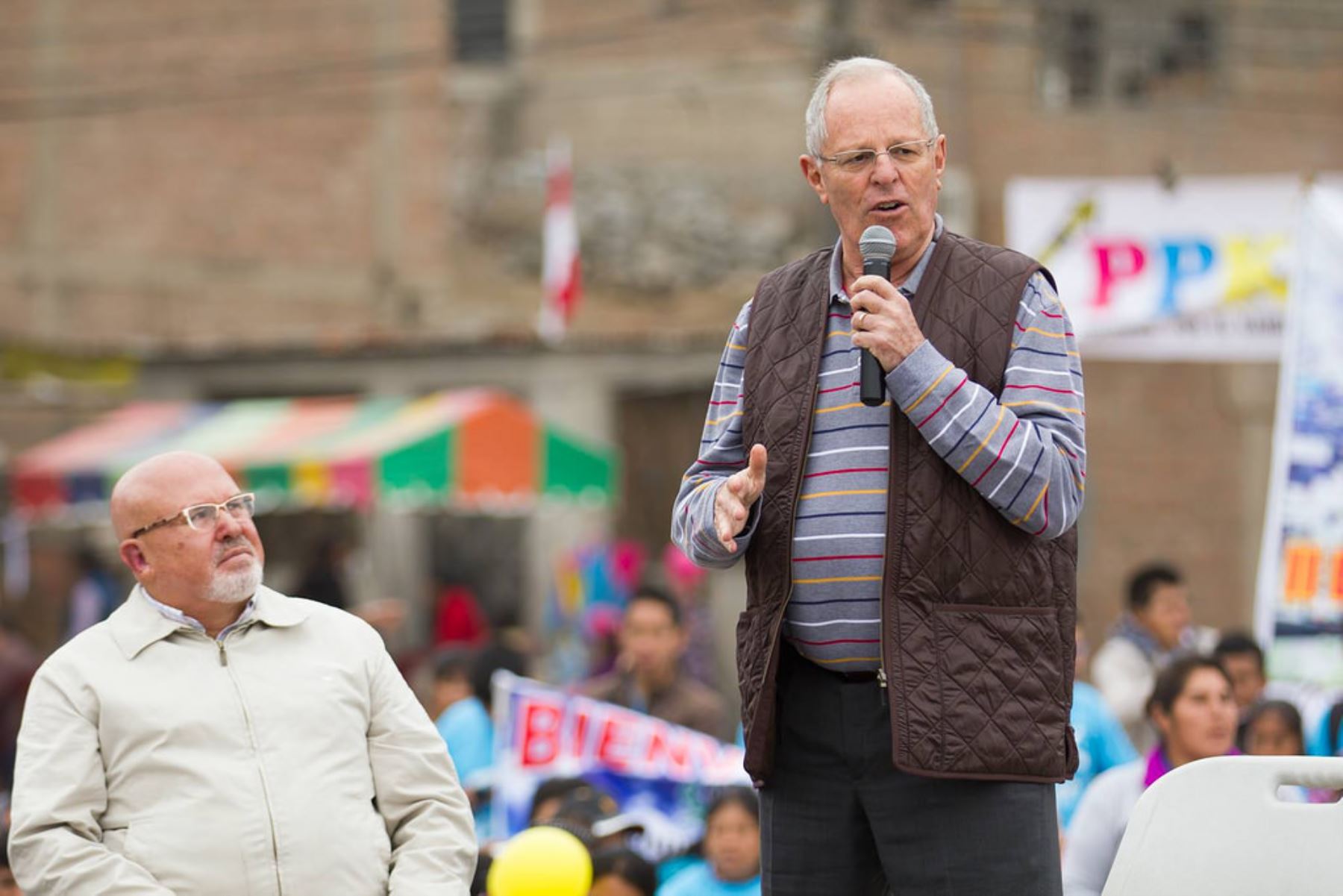 ¿Gobierno en campaña?