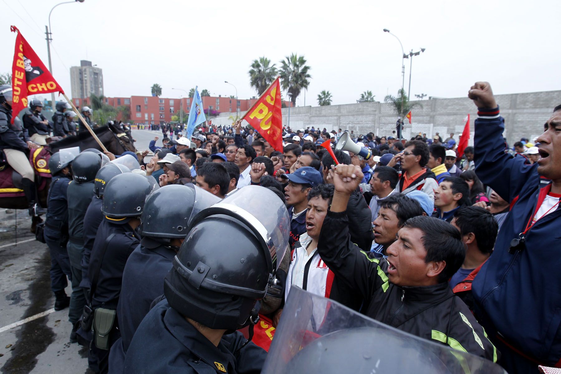 “No hay solución, el diálogo continua”