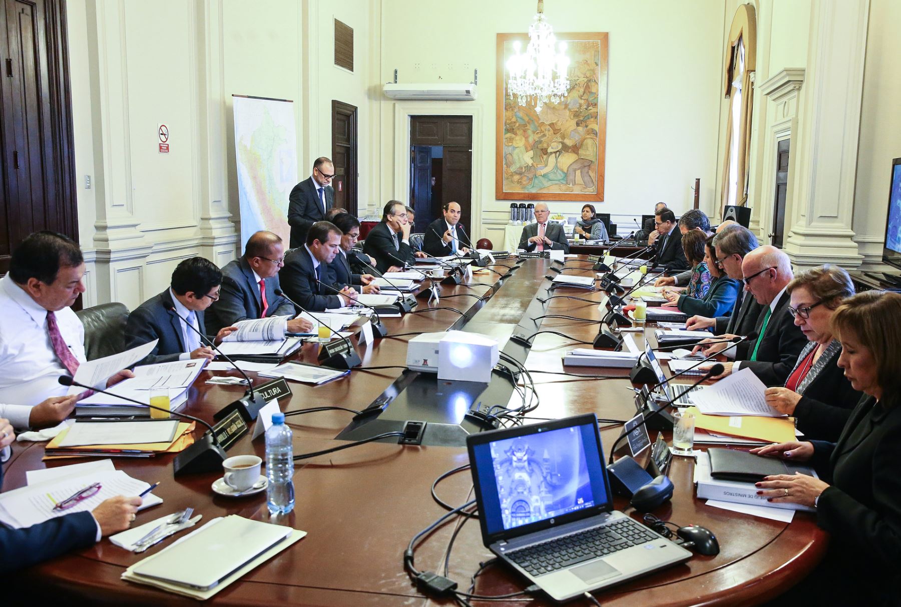 ¿Cambio parcial o total del Gabinete?