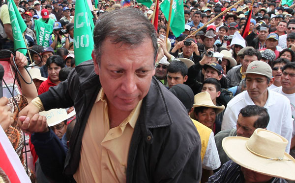 Frente Amplio pretende liquidar a la minería