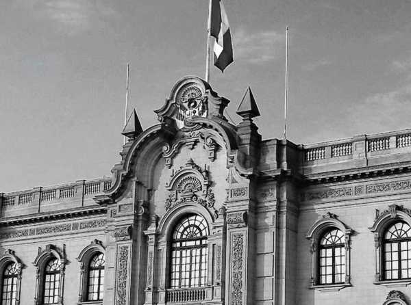 El pa&iacute;s real frente al estado paquid&eacute;rmico