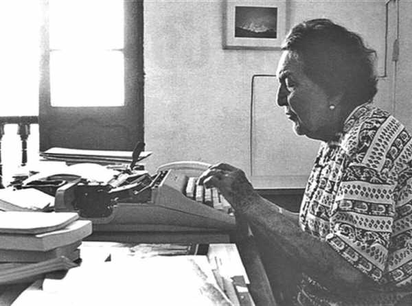 María Rostworowski Tovar (Lima, 1915 – 2016)