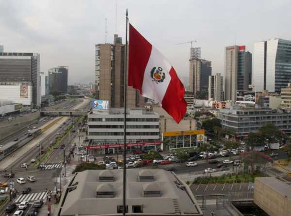 Perú, ingreso medio y la guerra ideológica