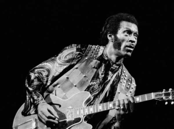 Chuck Berry: rey negro del rock and roll