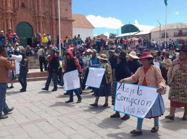 ¡Rondas campesinas amenazan proyectos mineros en Puno!