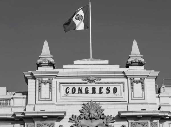 Despido y retorno