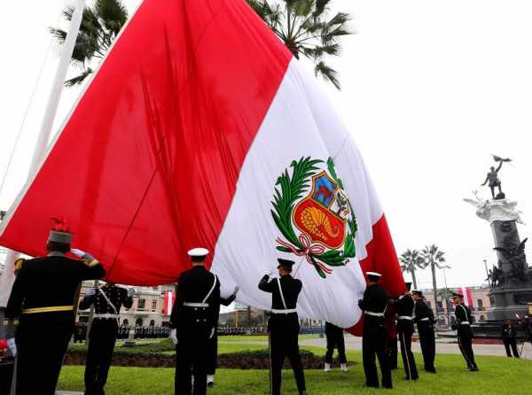 La Rep&uacute;blica se construye con pol&iacute;tica