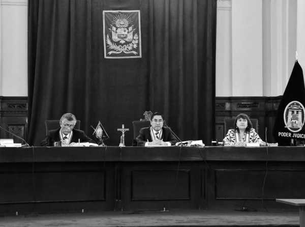 La tremenda Corte de Justicia