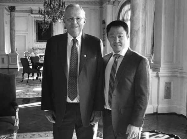 El tonto y el m&aacute;s tonto