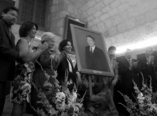 Un fil&oacute;sofo oculto en Arequipa