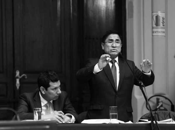 A r&iacute;o revuelto, &iexcl;ganancia de blindados!