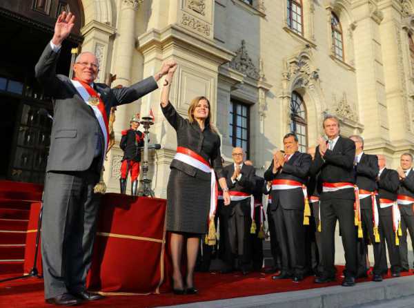 Judicialización y polarización políticas destruyen al Perú