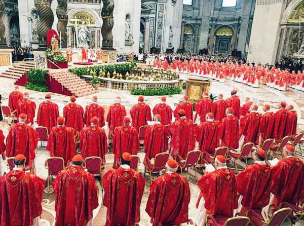 Tres cardenales peruanos en las reuniones previas al cónclave para elegir al nuevo papa