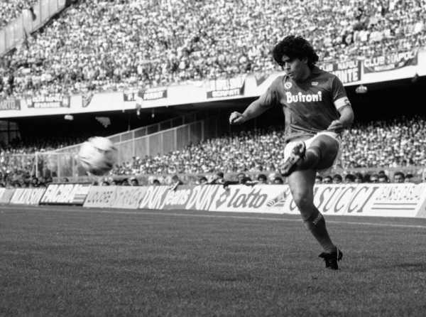 Diego Armando Maradona: la muerte de D10S