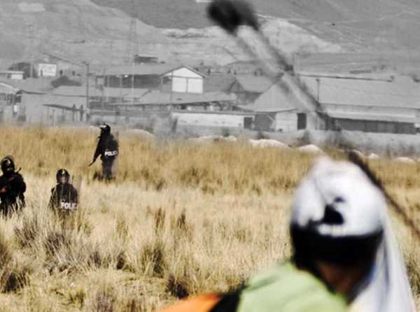 ¡El Estado se rinde ante violencia antiminera!