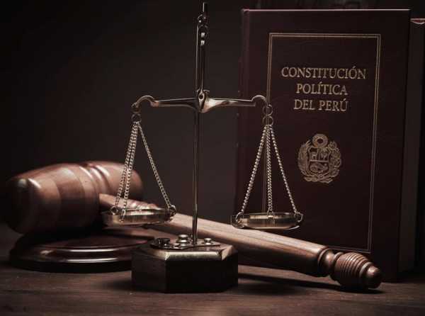 Fuerza normativa y discrecionalidad jurídica