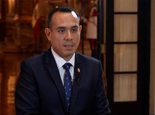 &iexcl;Ocho jefes de Estado en vez de dos! &iexcl;Parece una locura!