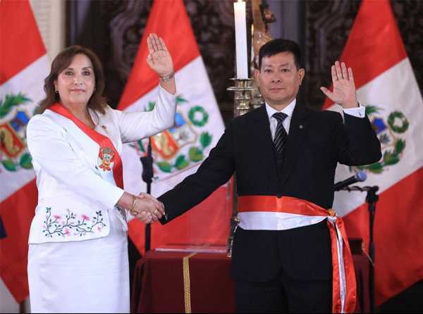 La renuncia del Gabinete Adrianzén y el aislamiento político de Palacio