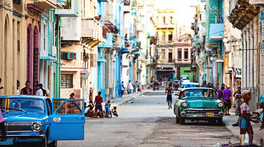 Ya llega la democracia a Cuba