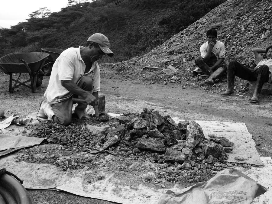 Problemas y avances en formalización minera