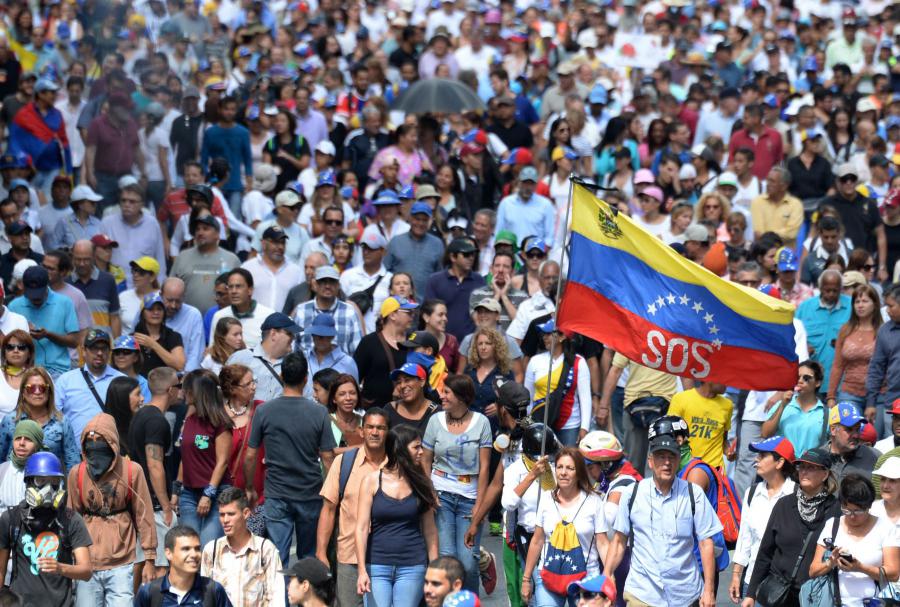 Venezuela, el espejo cóncavo de los males peruanos