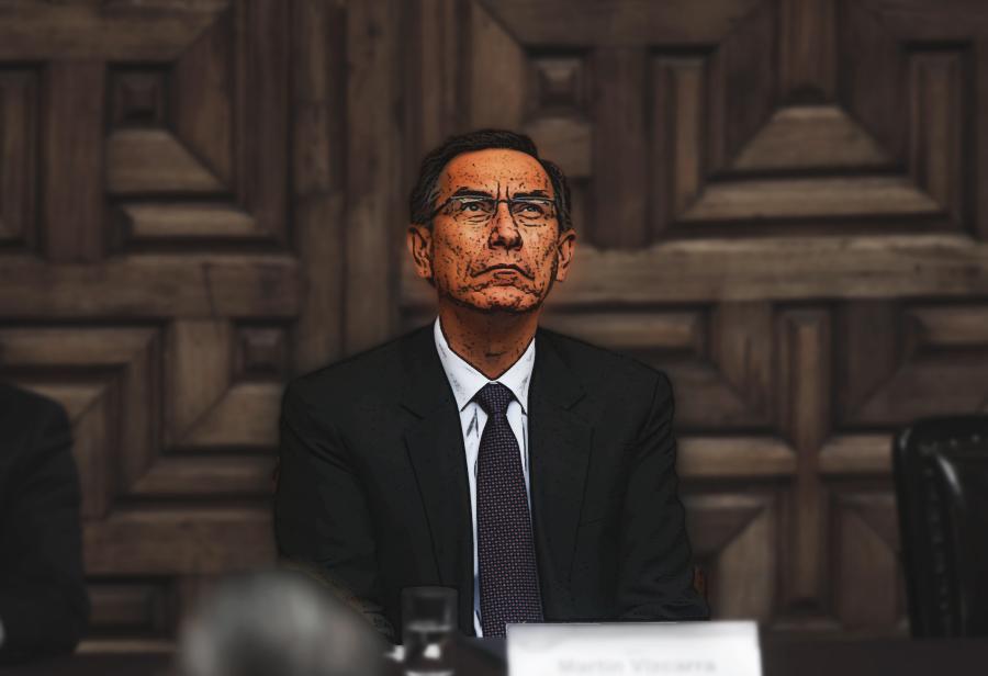 Vizcarra se queda solo