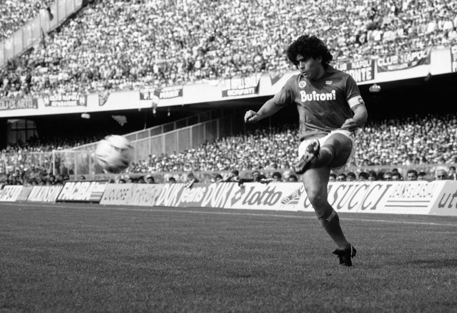 Diego Armando Maradona: la muerte de D10S