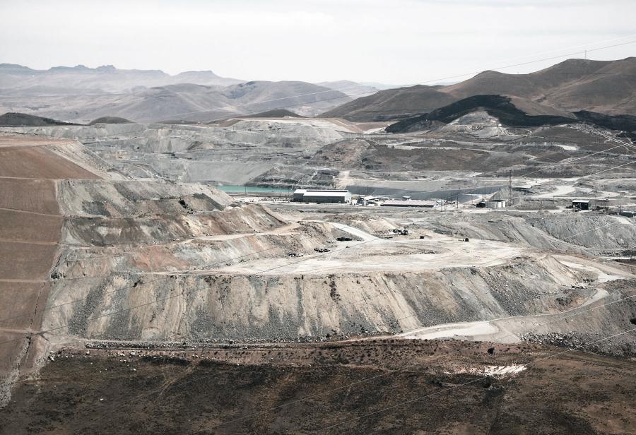 El momento político y el destrabe de los proyectos mineros