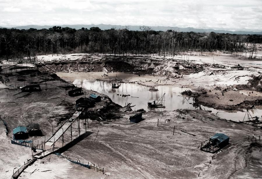 Cómo la minería ilegal erosiona el futuro del Perú