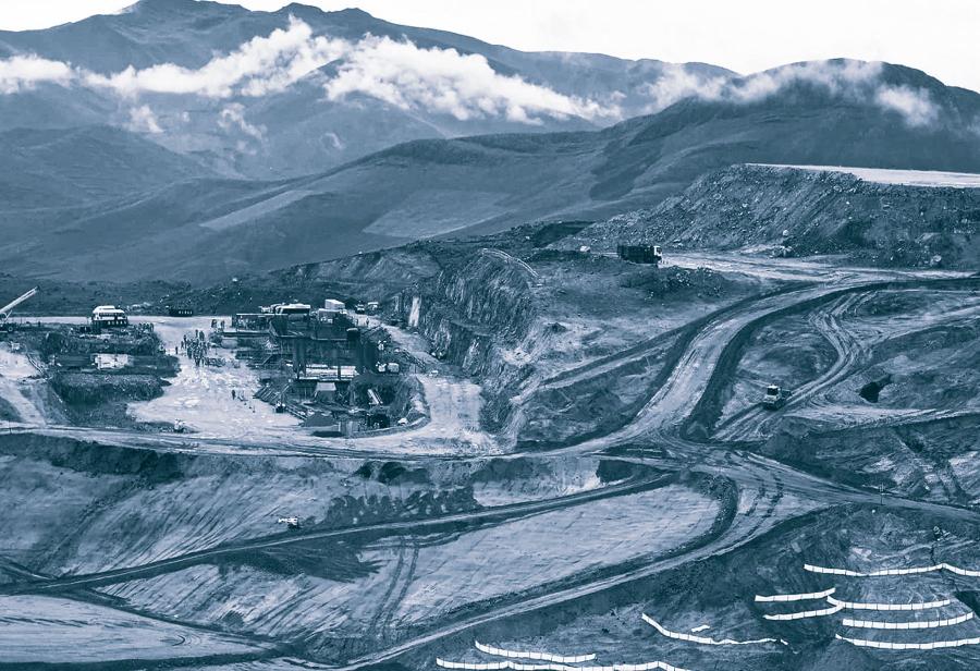 Relanzar los proyectos mineros