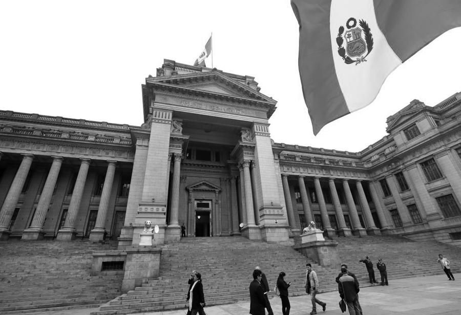 A pesar de todo, persistir en las instituciones