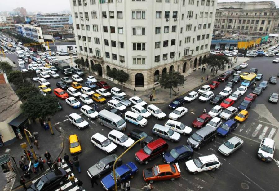 Basta de caos vehicular en Lima